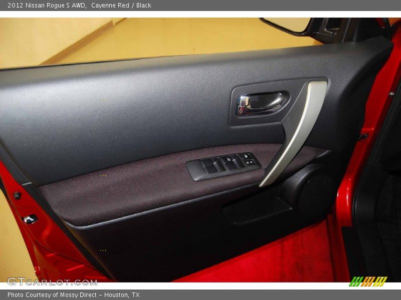 Cayenne Red / Black 2012 Nissan Rogue S AWD