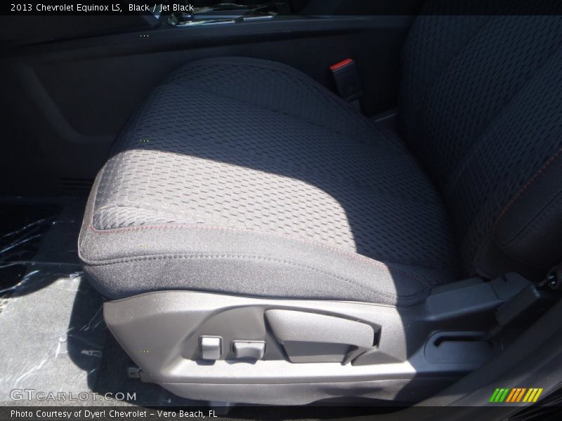 Black / Jet Black 2013 Chevrolet Equinox LS