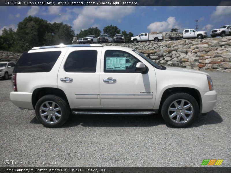 White Diamond Tricoat / Cocoa/Light Cashmere 2013 GMC Yukon Denali AWD