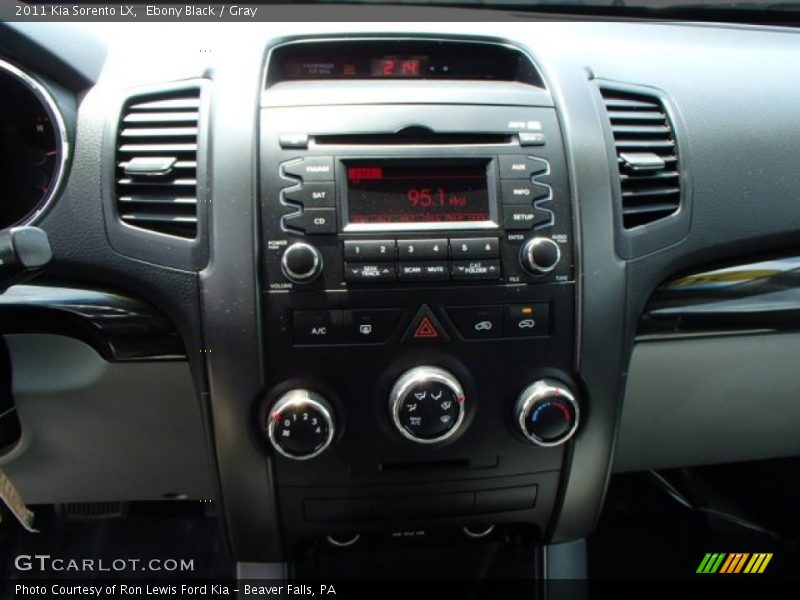 Ebony Black / Gray 2011 Kia Sorento LX