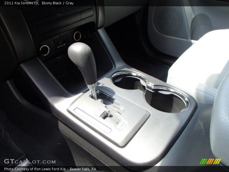 Ebony Black / Gray 2011 Kia Sorento LX