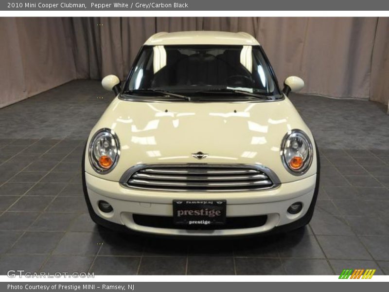 Pepper White / Grey/Carbon Black 2010 Mini Cooper Clubman