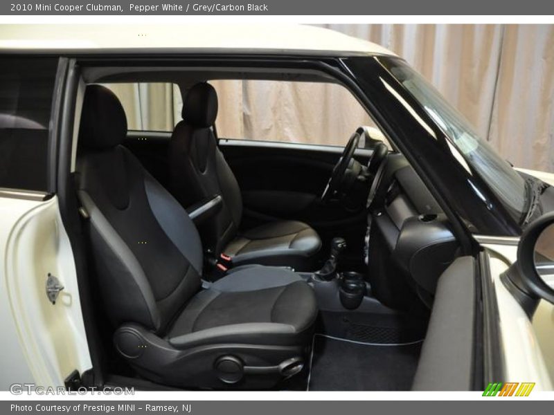 Pepper White / Grey/Carbon Black 2010 Mini Cooper Clubman