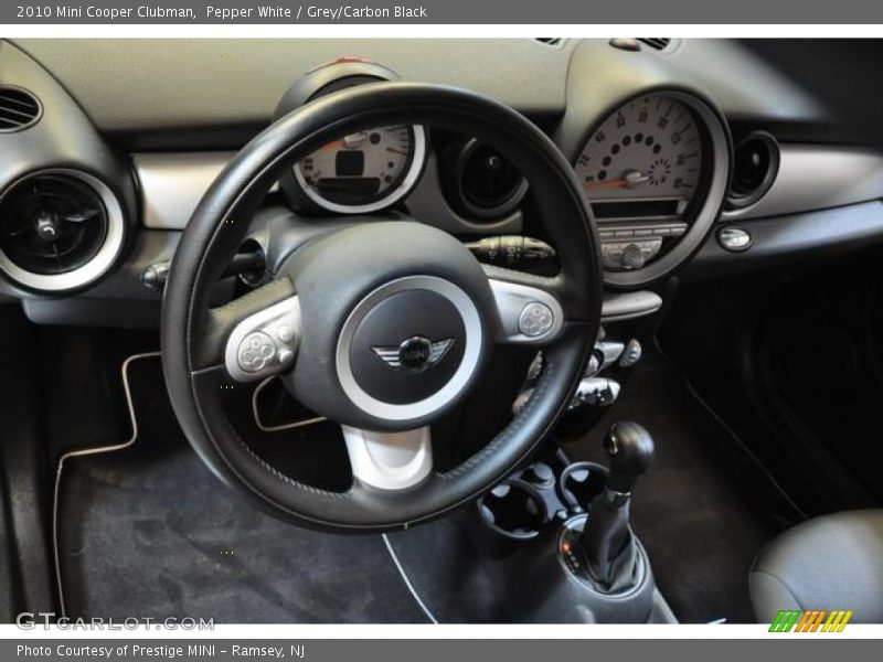 Pepper White / Grey/Carbon Black 2010 Mini Cooper Clubman