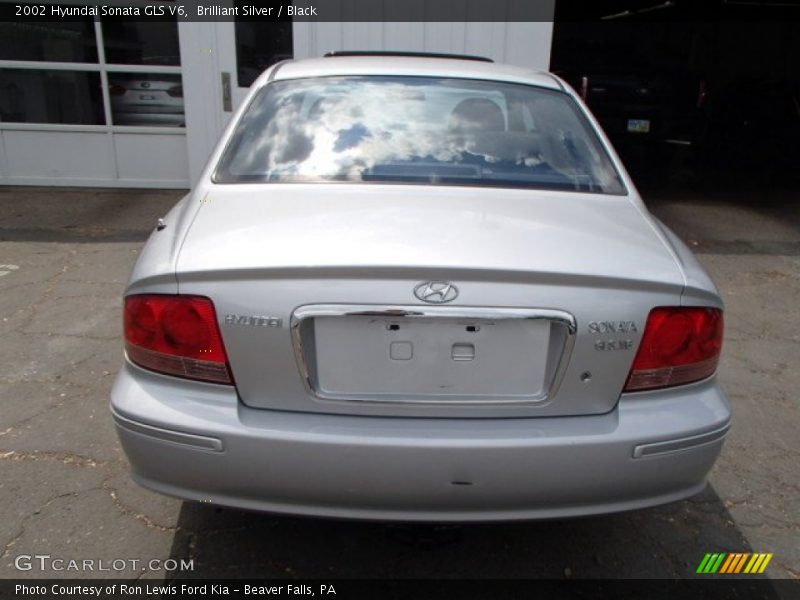 Brilliant Silver / Black 2002 Hyundai Sonata GLS V6