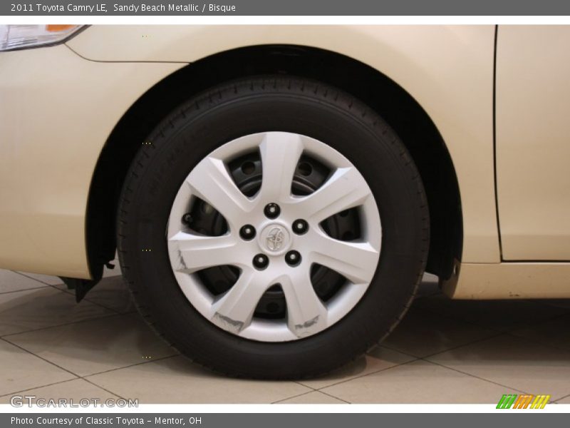 Sandy Beach Metallic / Bisque 2011 Toyota Camry LE