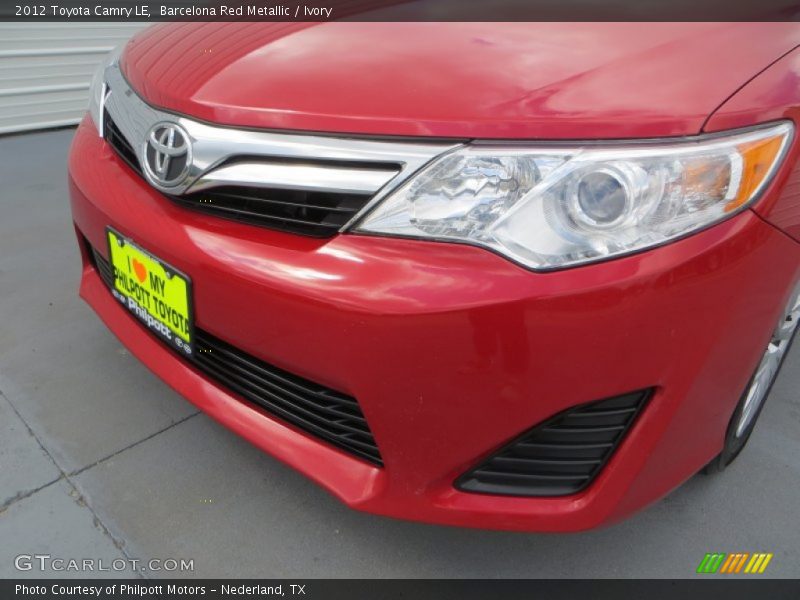 Barcelona Red Metallic / Ivory 2012 Toyota Camry LE