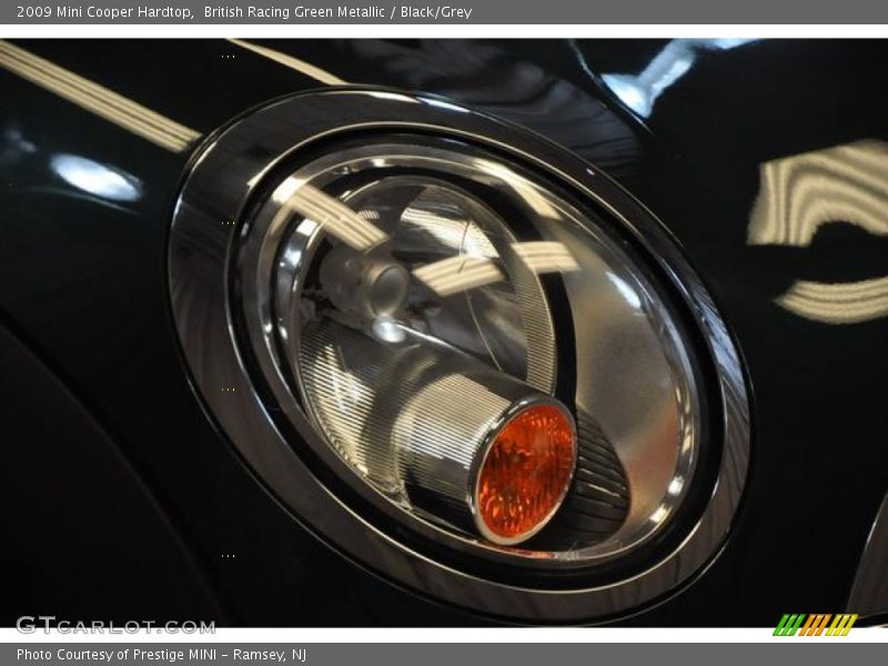 British Racing Green Metallic / Black/Grey 2009 Mini Cooper Hardtop