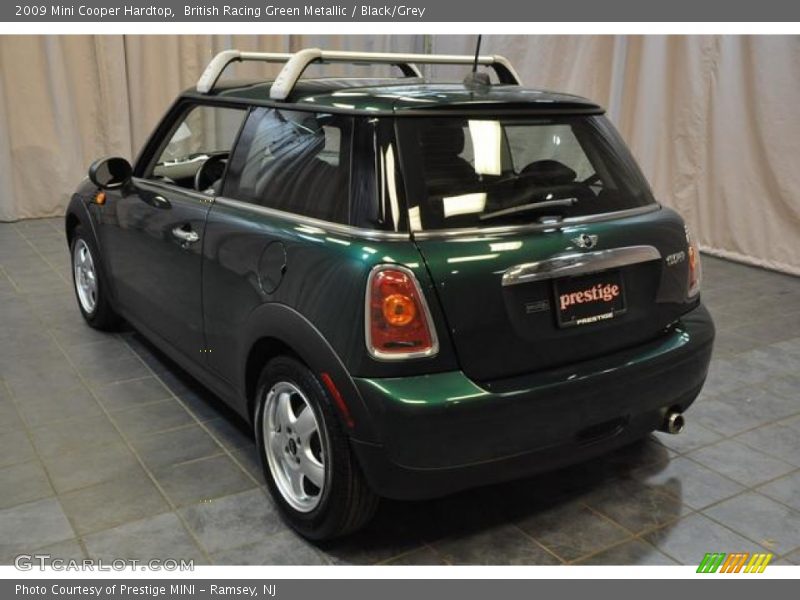 British Racing Green Metallic / Black/Grey 2009 Mini Cooper Hardtop