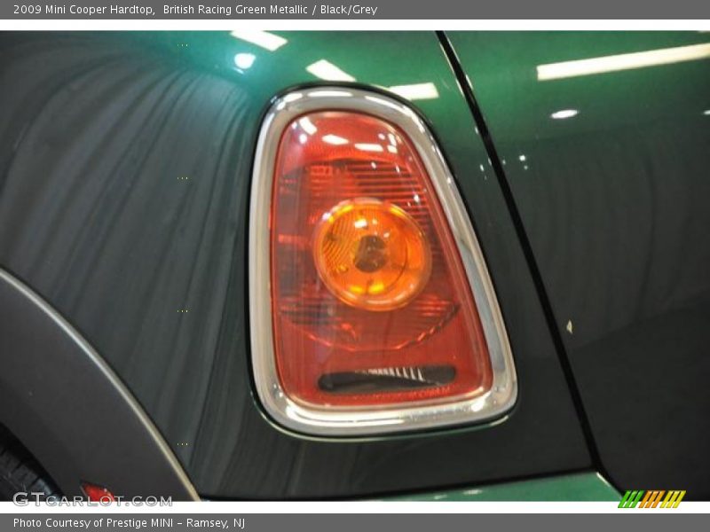 British Racing Green Metallic / Black/Grey 2009 Mini Cooper Hardtop