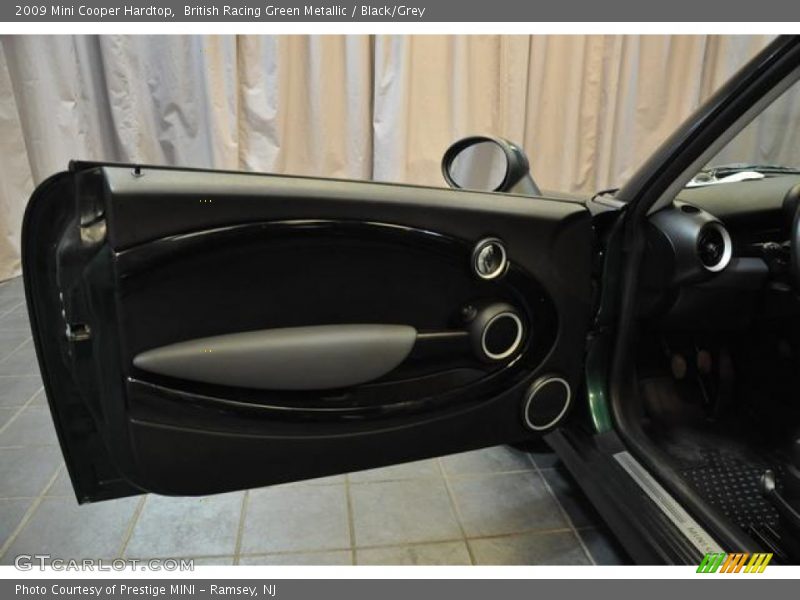 British Racing Green Metallic / Black/Grey 2009 Mini Cooper Hardtop