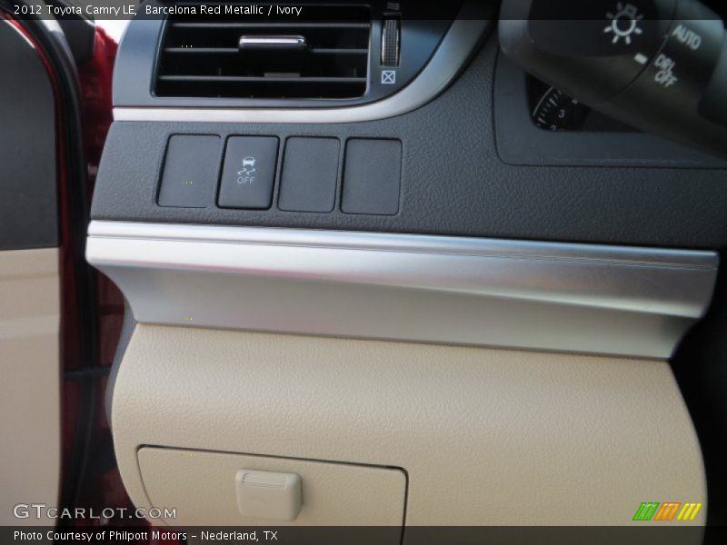 Barcelona Red Metallic / Ivory 2012 Toyota Camry LE