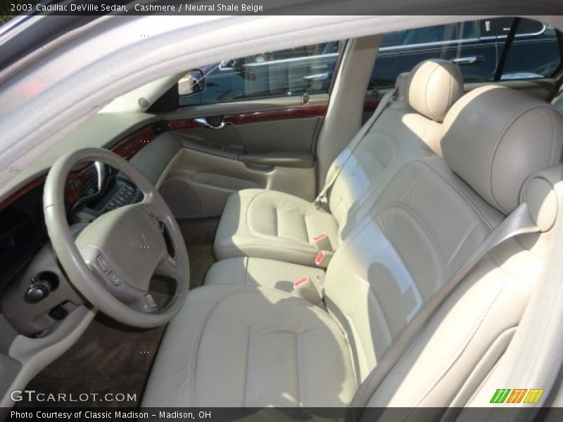  2003 DeVille Sedan Neutral Shale Beige Interior