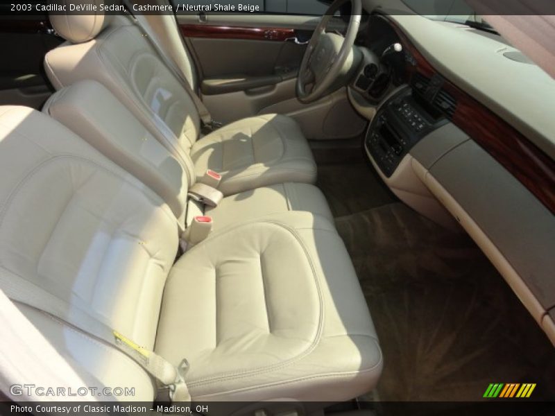  2003 DeVille Sedan Neutral Shale Beige Interior