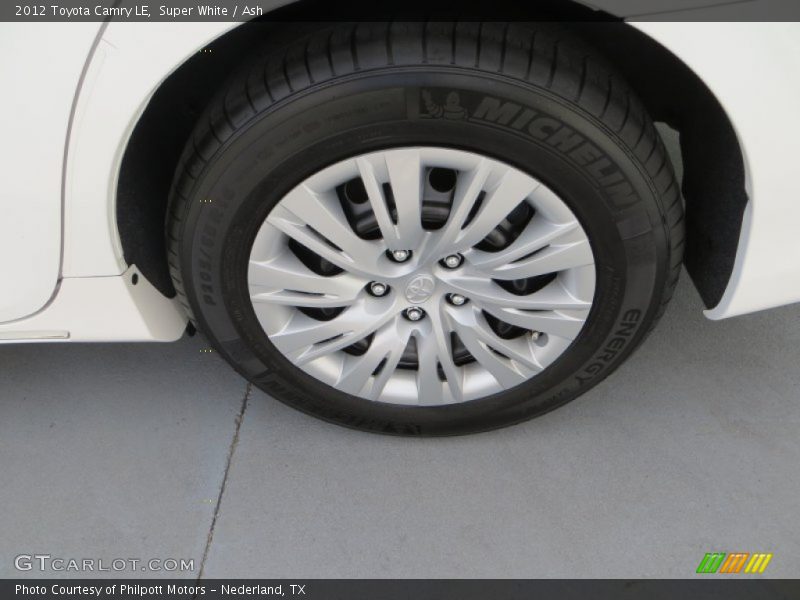 Super White / Ash 2012 Toyota Camry LE