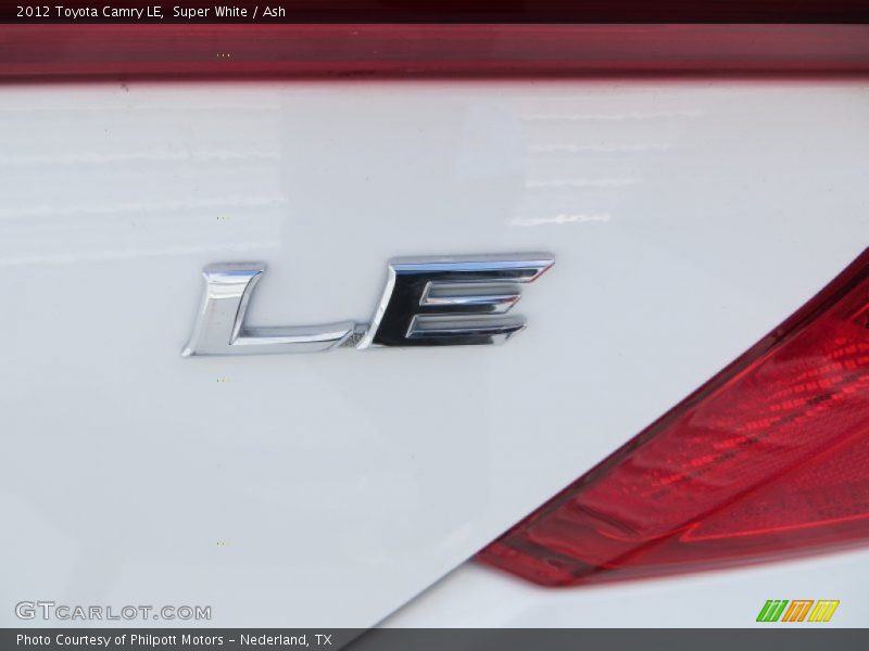 Super White / Ash 2012 Toyota Camry LE