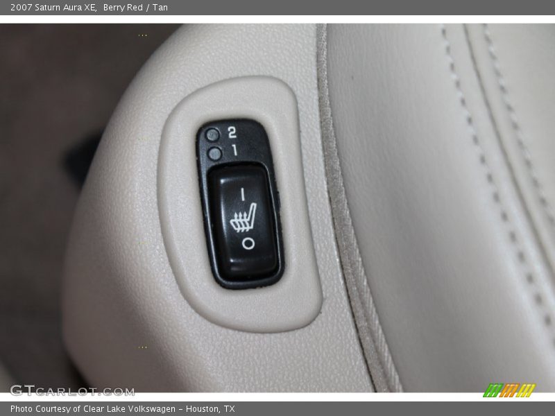 Berry Red / Tan 2007 Saturn Aura XE