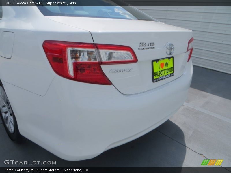 Super White / Ash 2012 Toyota Camry LE