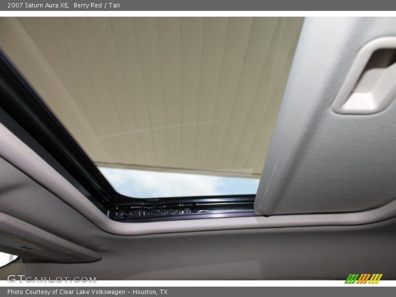 Berry Red / Tan 2007 Saturn Aura XE