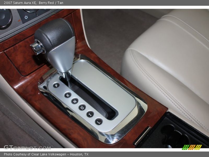 Berry Red / Tan 2007 Saturn Aura XE