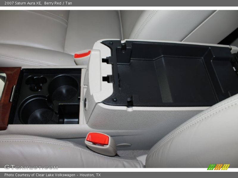 Berry Red / Tan 2007 Saturn Aura XE