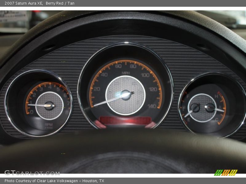 Berry Red / Tan 2007 Saturn Aura XE