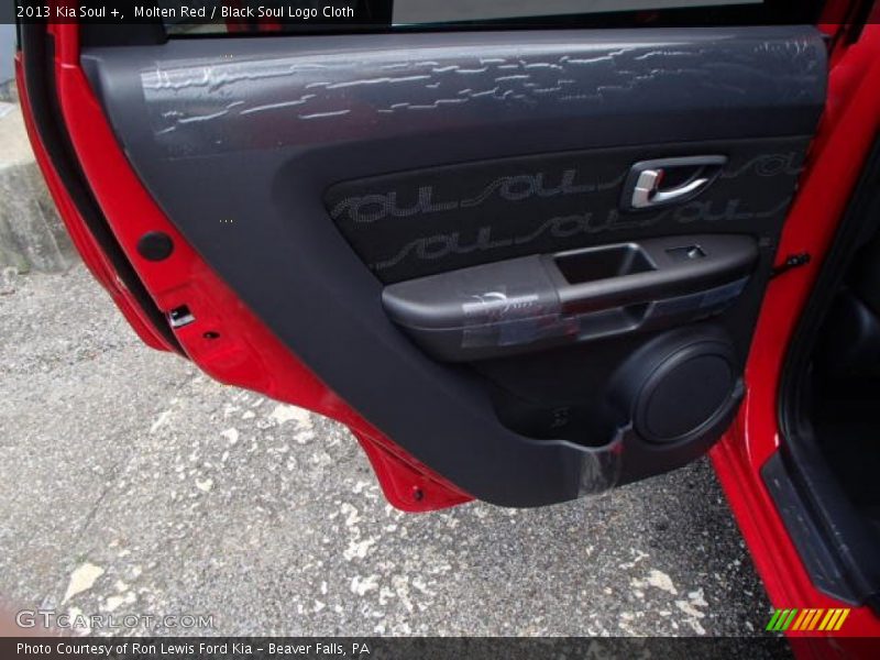 Molten Red / Black Soul Logo Cloth 2013 Kia Soul +