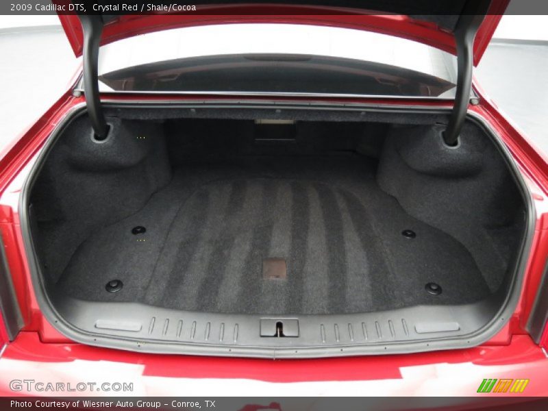  2009 DTS  Trunk