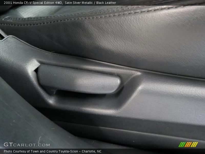 Satin Silver Metallic / Black Leather 2001 Honda CR-V Special Edition 4WD