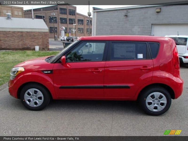 Molten Red / Black Cloth 2013 Kia Soul 1.6