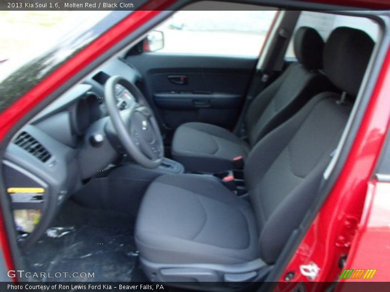 Molten Red / Black Cloth 2013 Kia Soul 1.6