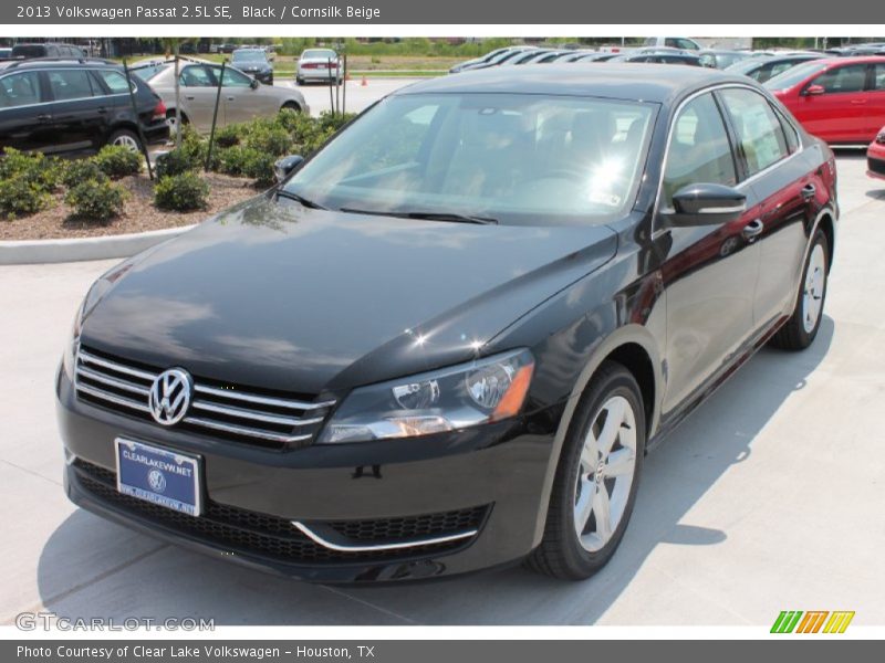 Black / Cornsilk Beige 2013 Volkswagen Passat 2.5L SE