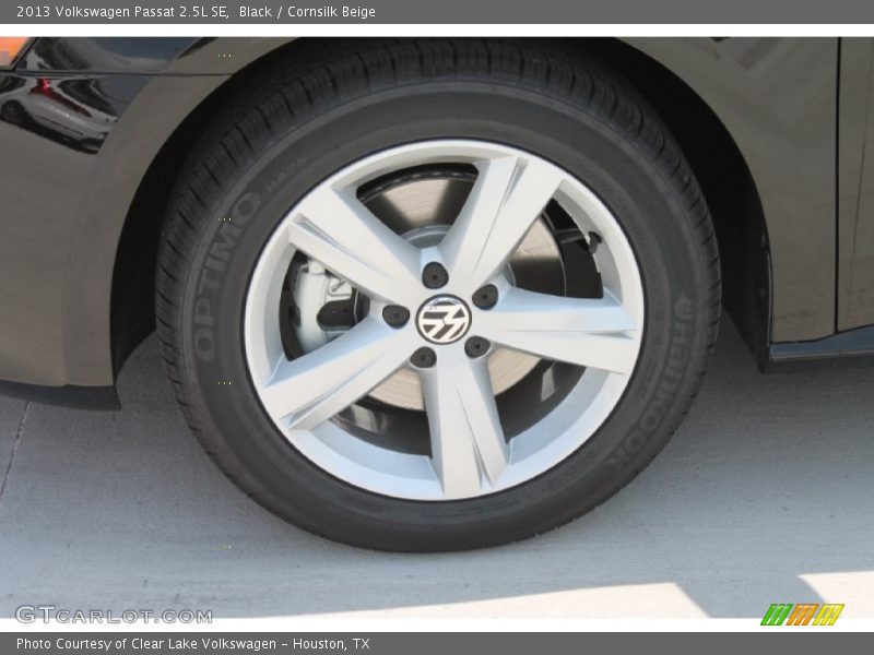 Black / Cornsilk Beige 2013 Volkswagen Passat 2.5L SE
