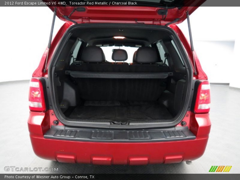  2012 Escape Limited V6 4WD Trunk