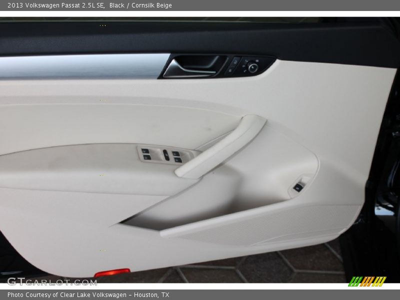 Black / Cornsilk Beige 2013 Volkswagen Passat 2.5L SE