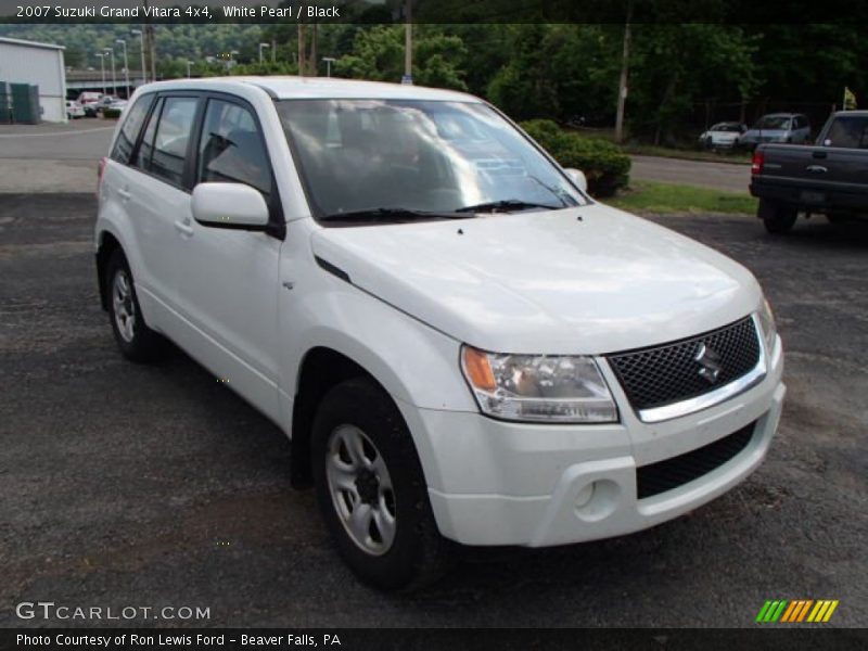 White Pearl / Black 2007 Suzuki Grand Vitara 4x4