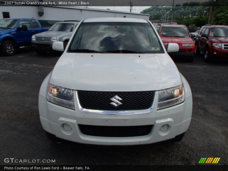 White Pearl / Black 2007 Suzuki Grand Vitara 4x4