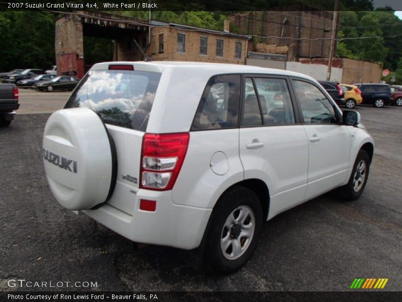 White Pearl / Black 2007 Suzuki Grand Vitara 4x4