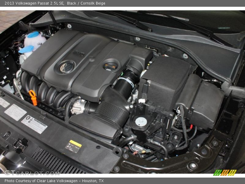Black / Cornsilk Beige 2013 Volkswagen Passat 2.5L SE