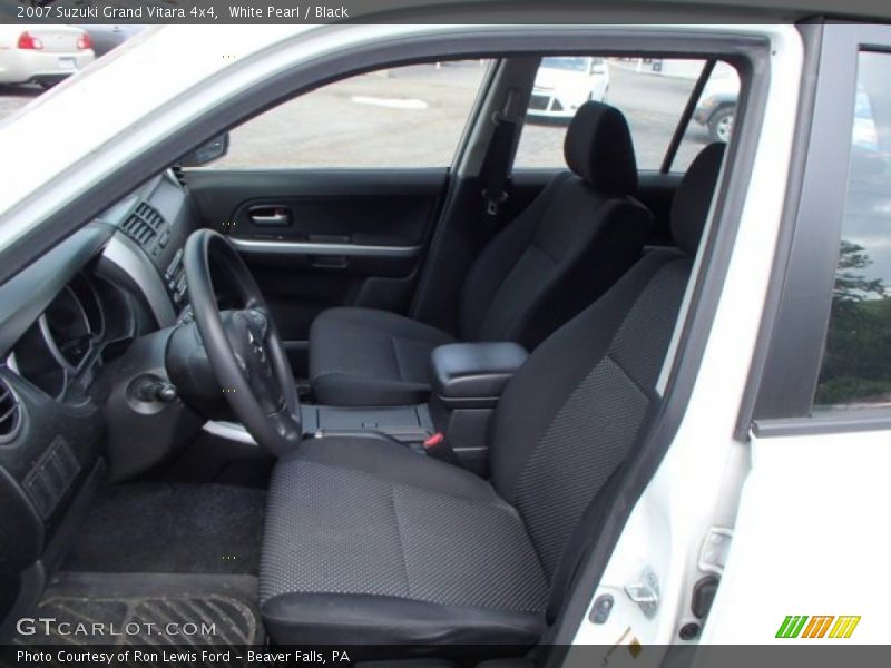 White Pearl / Black 2007 Suzuki Grand Vitara 4x4