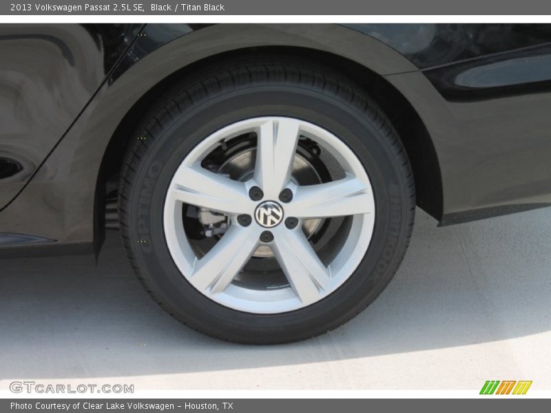 Black / Titan Black 2013 Volkswagen Passat 2.5L SE