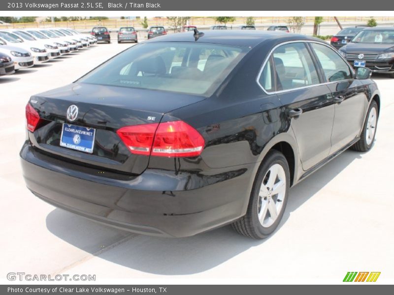 Black / Titan Black 2013 Volkswagen Passat 2.5L SE