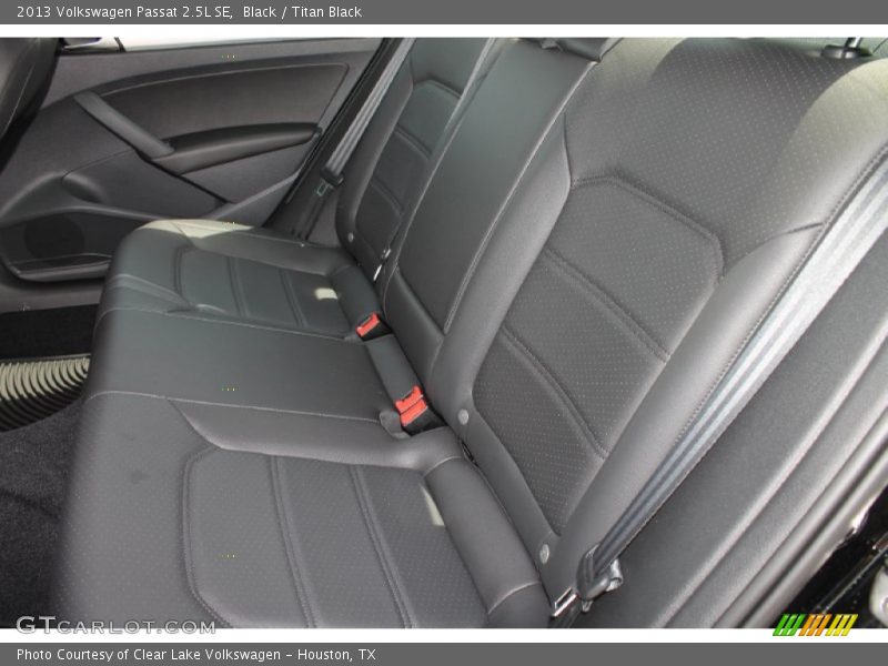 Black / Titan Black 2013 Volkswagen Passat 2.5L SE
