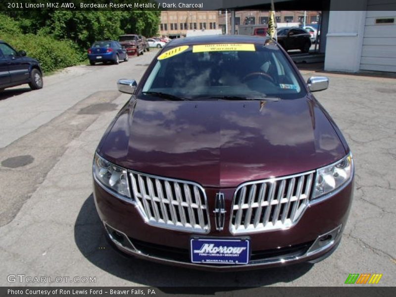 Bordeaux Reserve Metallic / Dark Charcoal 2011 Lincoln MKZ AWD