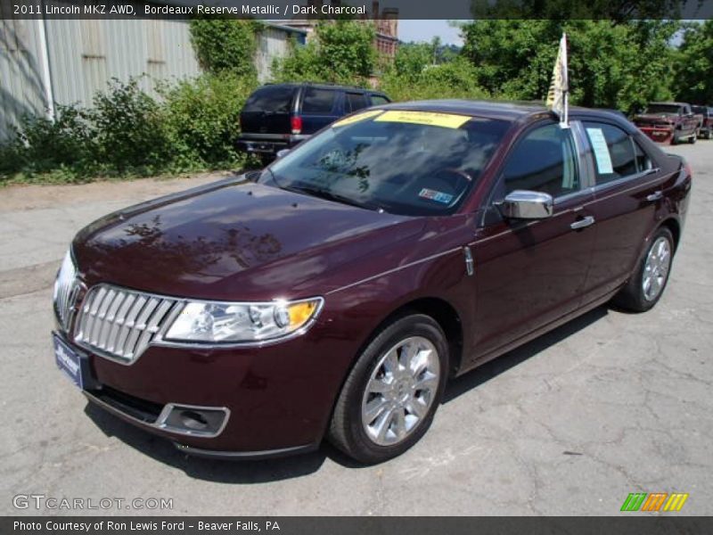 Bordeaux Reserve Metallic / Dark Charcoal 2011 Lincoln MKZ AWD
