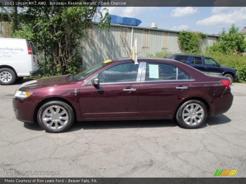 Bordeaux Reserve Metallic / Dark Charcoal 2011 Lincoln MKZ AWD