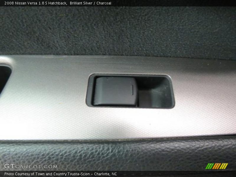 Brilliant Silver / Charcoal 2008 Nissan Versa 1.8 S Hatchback