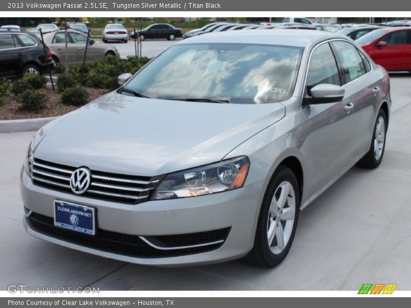 Tungsten Silver Metallic / Titan Black 2013 Volkswagen Passat 2.5L SE
