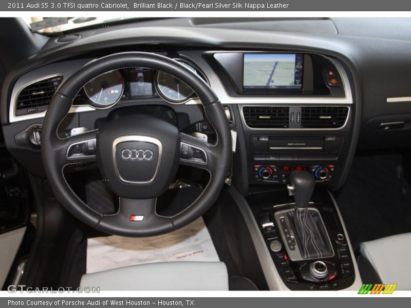 Dashboard of 2011 S5 3.0 TFSI quattro Cabriolet