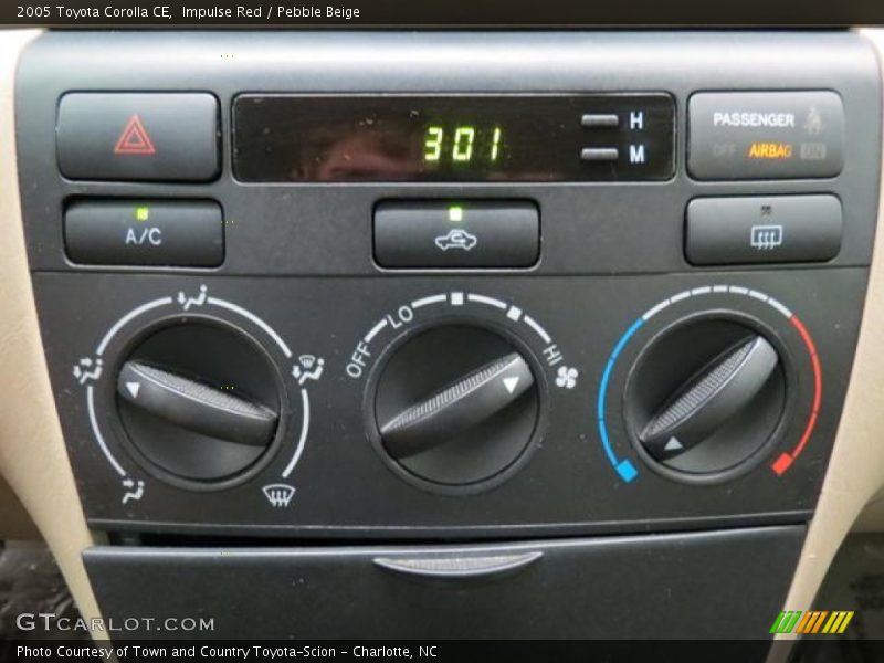 Controls of 2005 Corolla CE